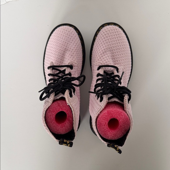 Dr. Martens Page WC Boots Women's Sz 7 Waffle Cotton Bubblegum Pink Combat Rare - Picture 6 of 10